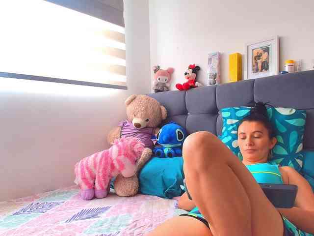 GRACEKELLY9 webcam