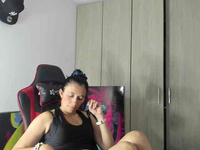 GRACEKELLY9 webcam