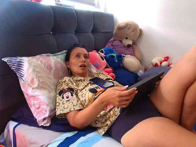 GRACEKELLY9 webcam