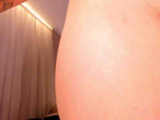 nudist chat EmmaSpencer
