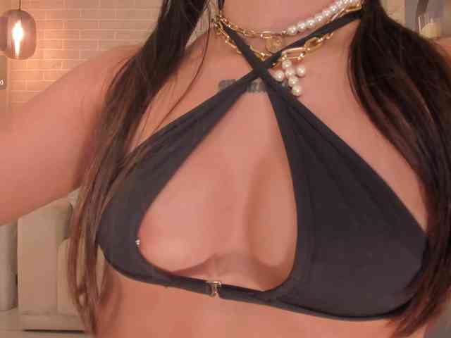 AdharaDonnet webcam