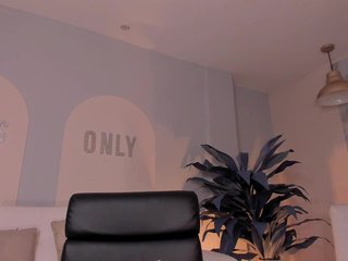 MiaFarrell Porn Show