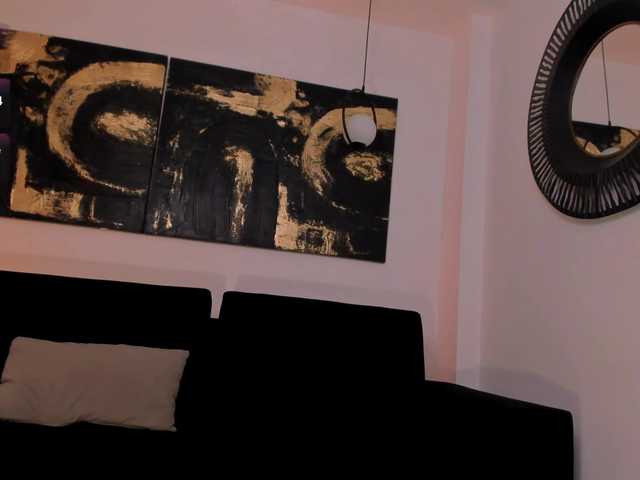 MiaFarrell's BongaCams show and profile