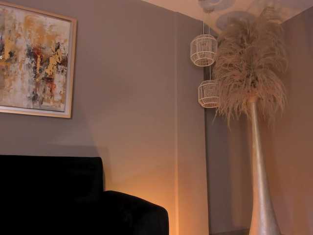 MiaFarrell —  All you need is my big ass for your big load  IG: miafarreell  At Goal: Titjob + Spit on Tits   @remain Tkns Left 