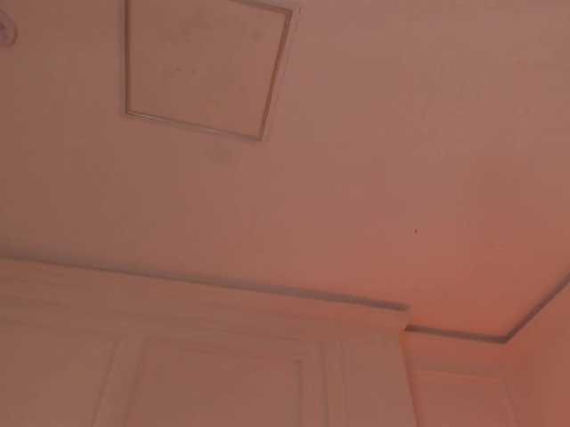 MiaFarrell's BongaCams show and profile