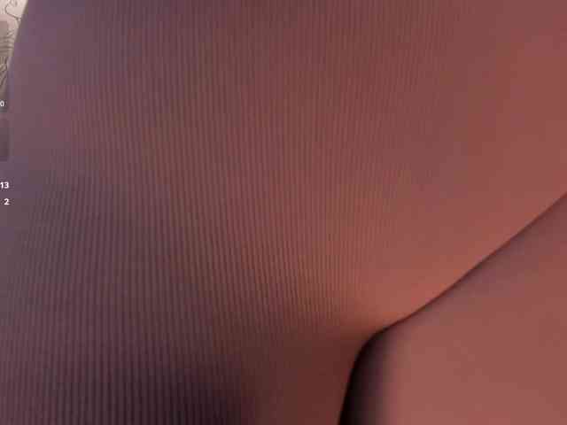MiaFarrell webcam