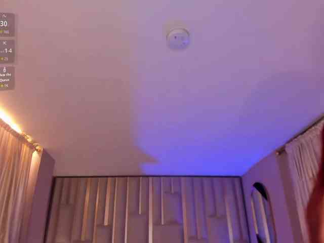 MiaFarrell webcam