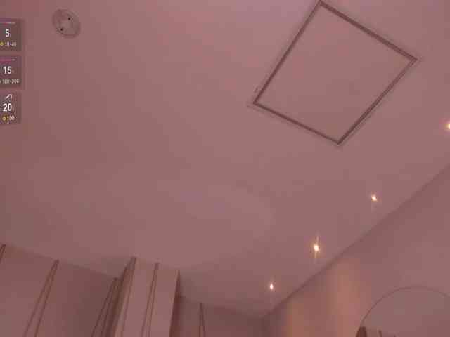 MiaFarrell webcam