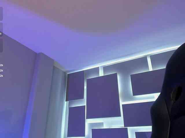 MiaFarrell webcam