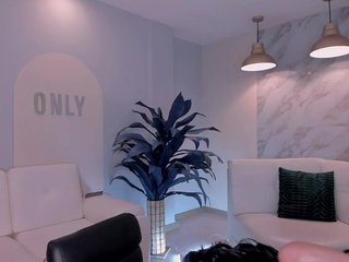 BellaCarteer Porn Show