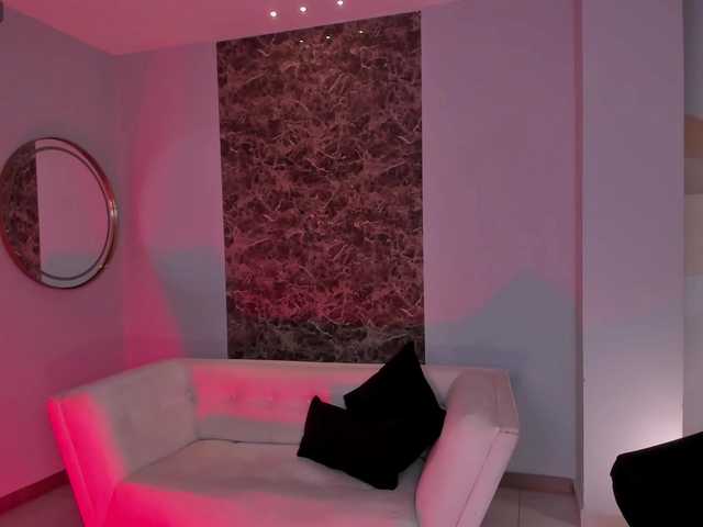  BellaCarteer chat room