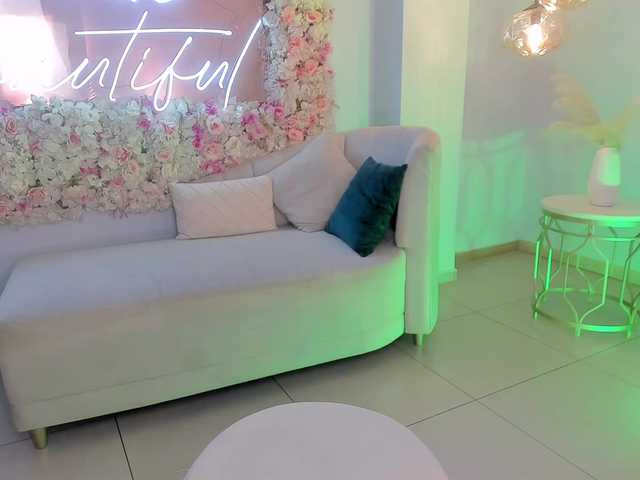 BellaCarteer's BongaCams show and profile