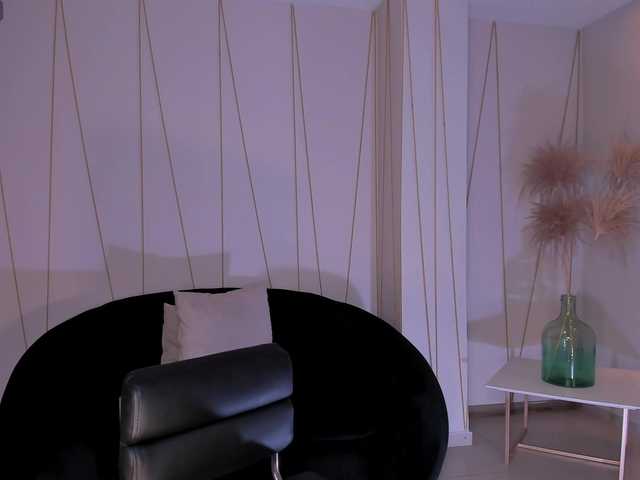 BellaCarteer's BongaCams show and profile