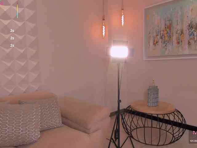 striptease chat room BellaCarteer