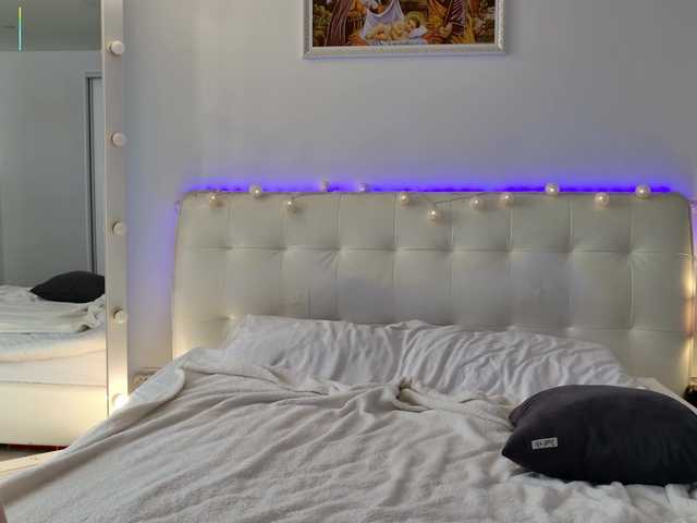 franksalise's BongaCams profile