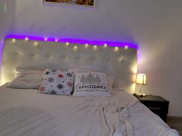 franksalise's BongaCams show and profile