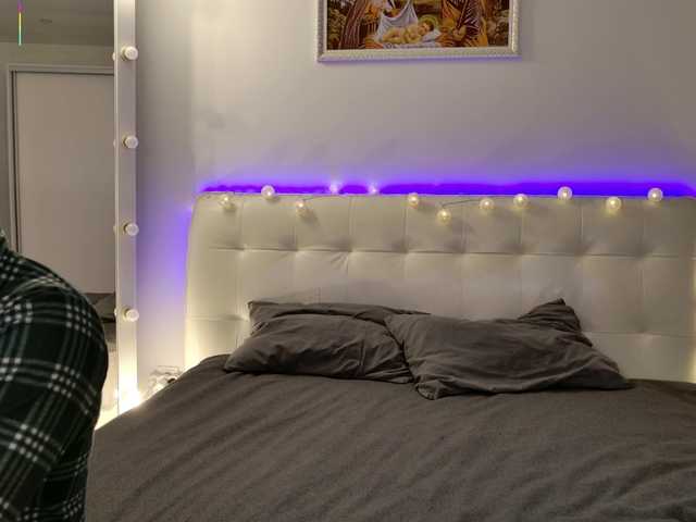 franksalise's BongaCams show and profile