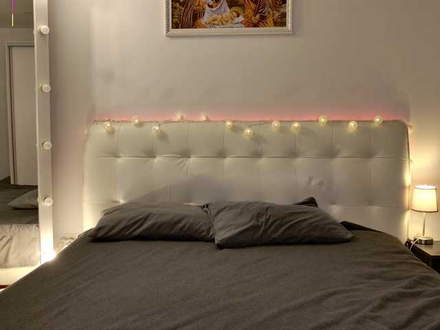 franksalise's BongaCams show and profile