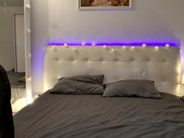 franksalise's BongaCams show and profile