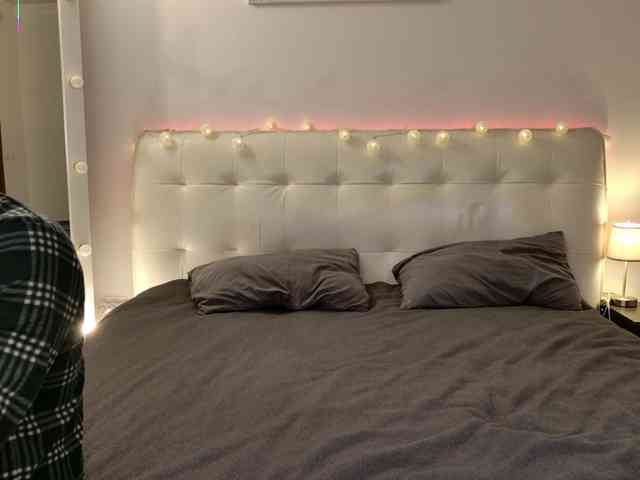 franksalise Live Webcam on BongaCams