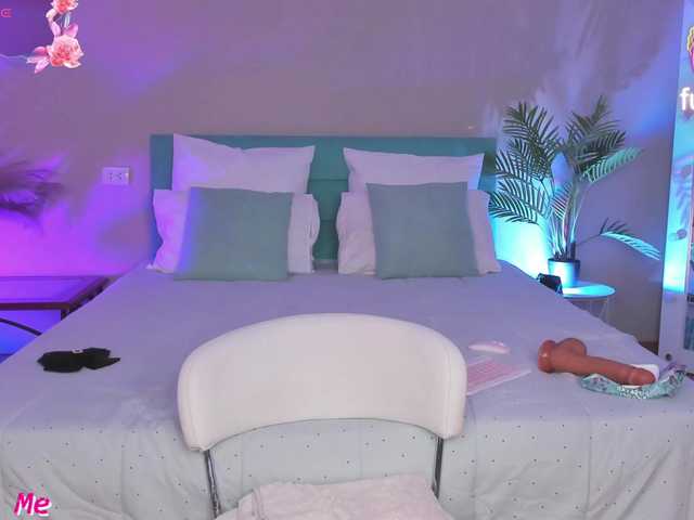 lana-sweetie's BongaCams show and profile