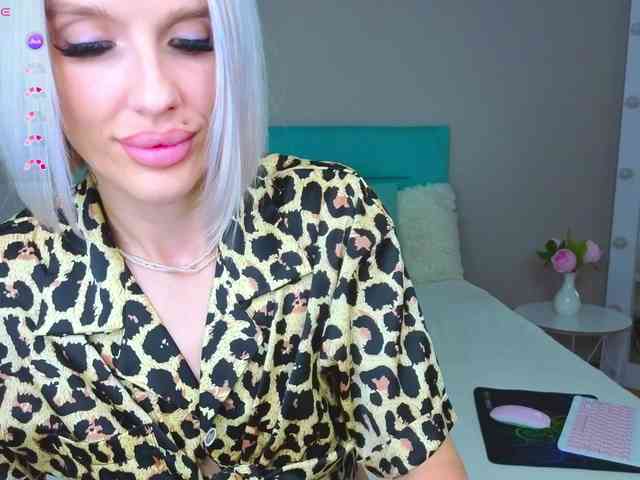 adult web cam Lana-sweetie