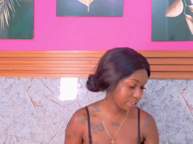 kinkyandsavage's BongaCams show and profile