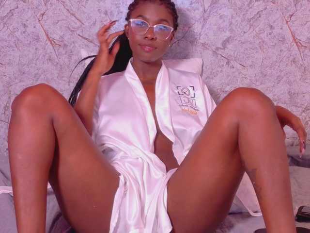 kinkyandsavage's BongaCams show and profile