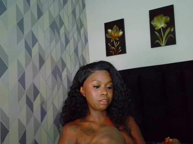 kinkyandsavage's BongaCams show and profile