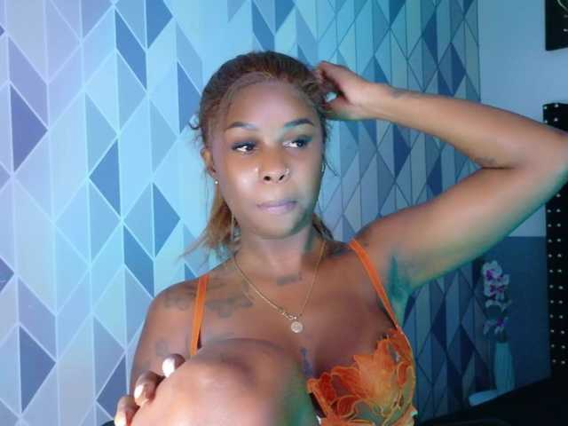 kinkyandsavage's BongaCams show and profile