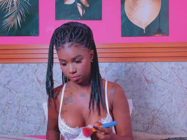 kinkyandsavage's BongaCams show and profile