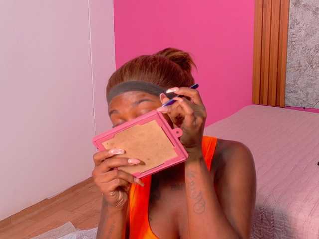 kinkyandsavage's BongaCams show and profile