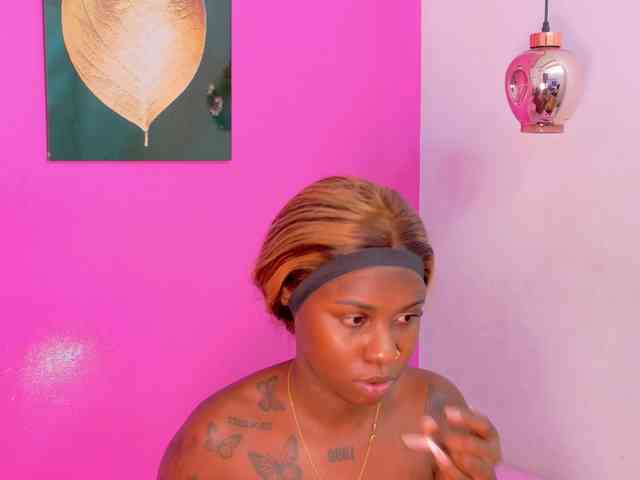 kinkyandsavage webcam