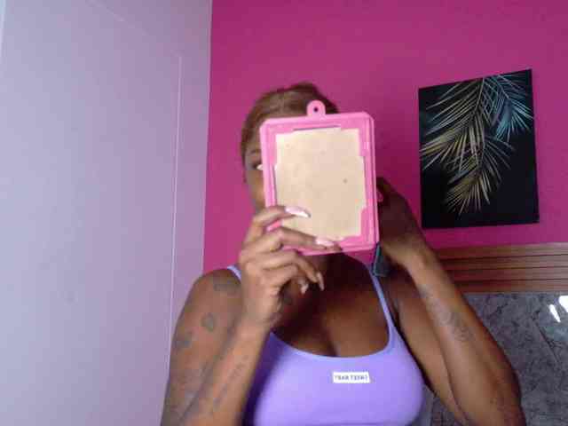 kinkyandsavage webcam