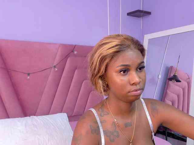 kinkyandsavage webcam