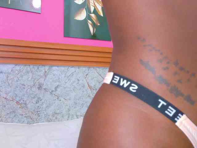 kinkyandsavage webcam