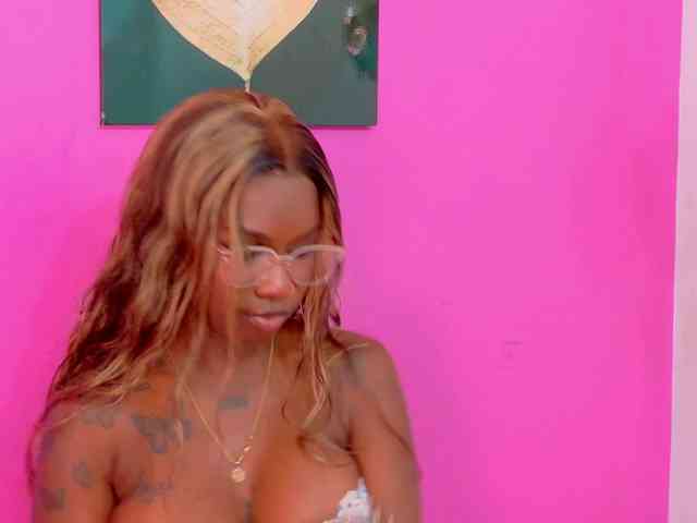 kinkyandsavage webcam