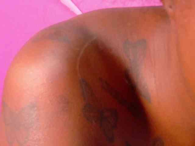 kinkyandsavage webcam