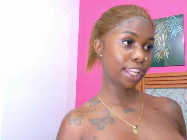 kinkyandsavage webcam