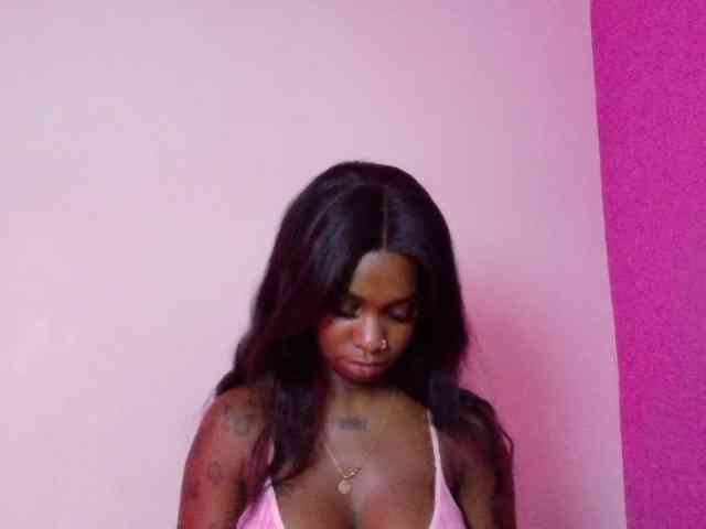 kinkyandsavage Live Webcam on BongaCams