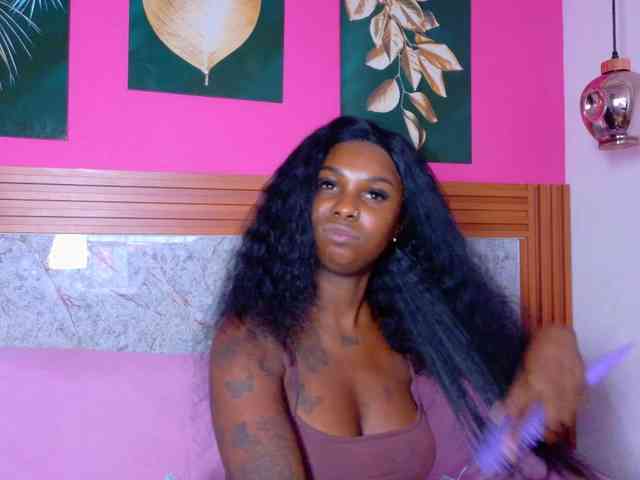 kinkyandsavage webcam