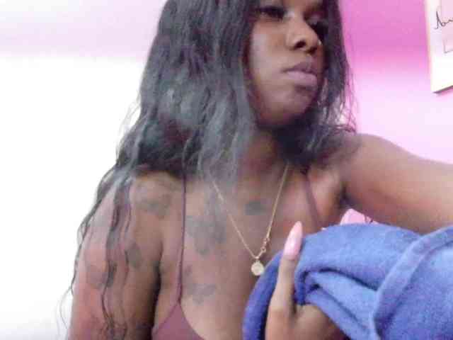 kinkyandsavage webcam