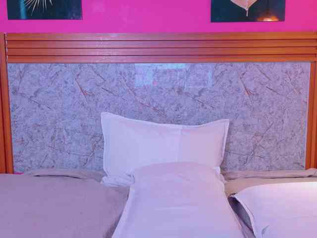 kinkyandsavage Live Webcam on BongaCams