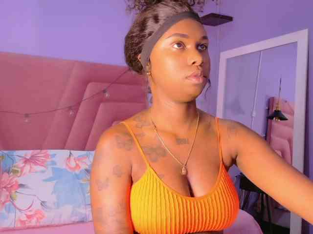 kinkyandsavage webcam