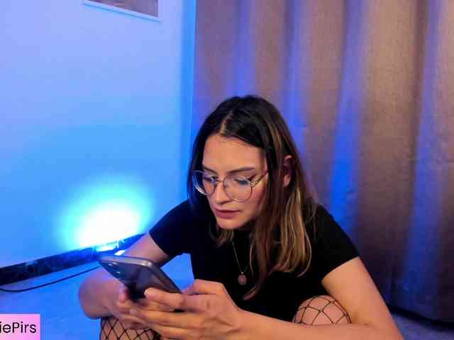 Angie-Pirs