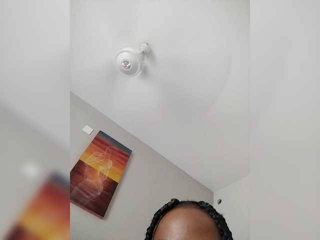 Camdolie's BongaCams show and profile