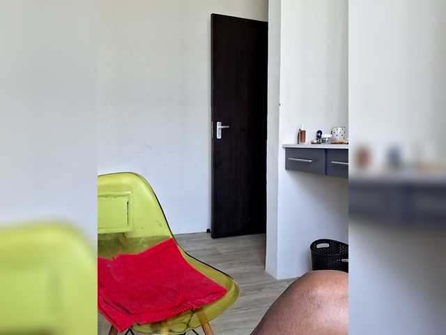 Camdolie — Crazy Squirts !creamy cums.. it all starts with one token..make me scream daddy 