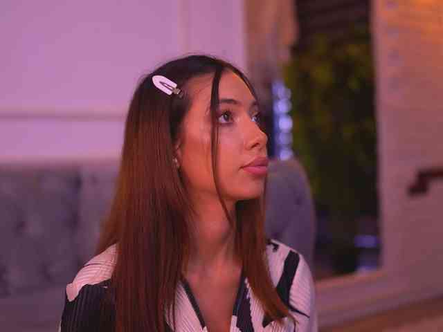 Модель: LaylaKristal