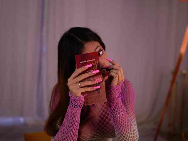 LaylaKristal webcam