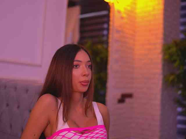 LaylaKristal webcam